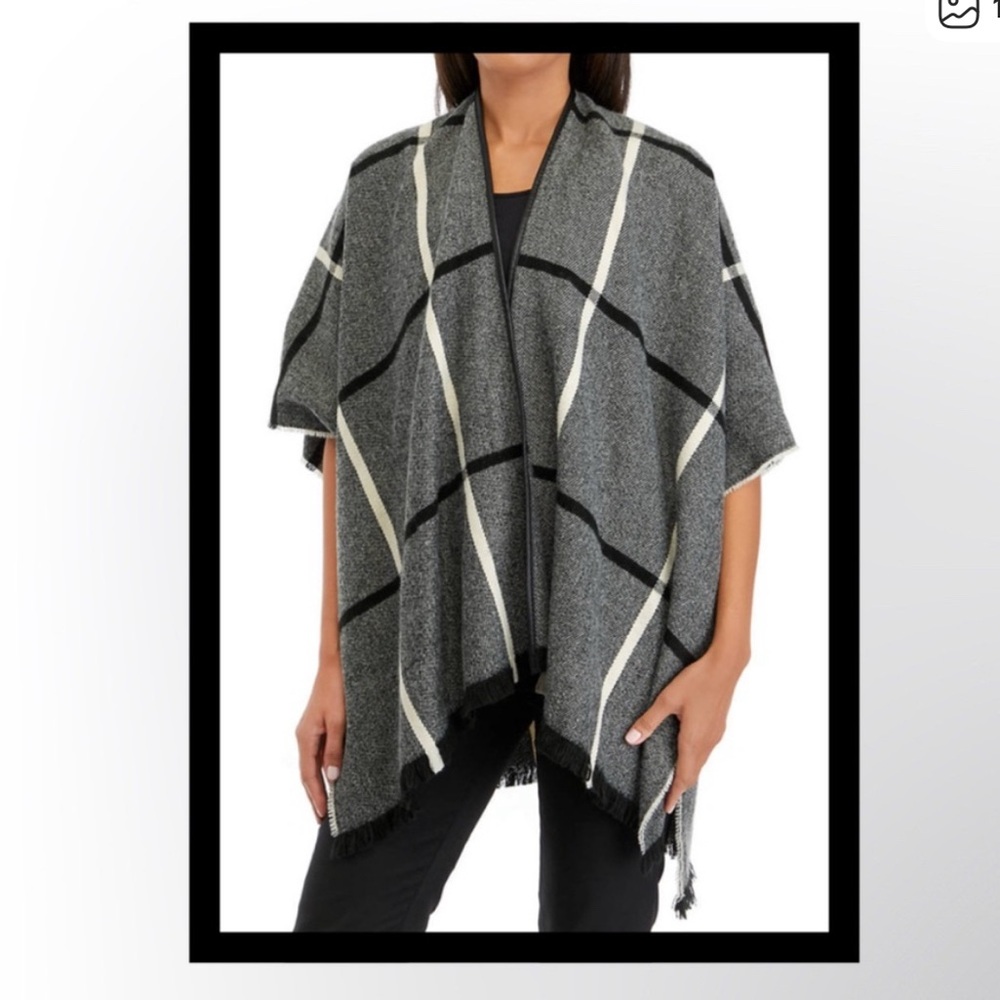 Vince Camuto Women's Overscale Block
Plaid Topper